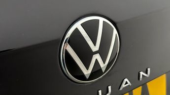 Volkswagen Tiguan R-LINE TSI DSG