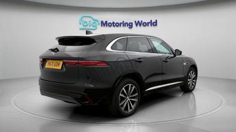Jaguar F-PACE R-DYNAMIC SE