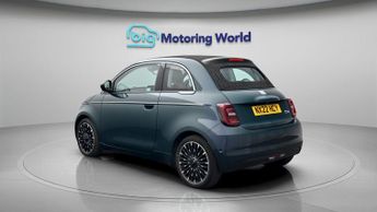 Fiat 500e C LA PRIMA