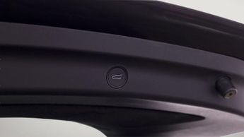 Tesla Model Y BASE