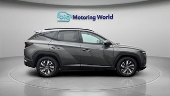Hyundai TUCSON T-GDI SE CONNECT DCT