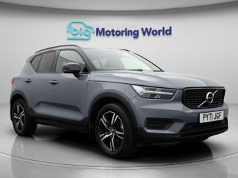 Volvo XC40 T3 R-DESIGN