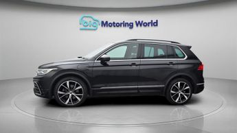 Volkswagen Tiguan R-LINE TSI DSG