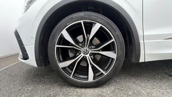 Volkswagen Tiguan R-LINE TSI DSG