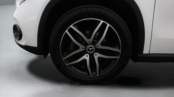 Mercedes-Benz GLA GLA 180 URBAN EDITION