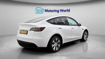 Tesla Model Y BASE