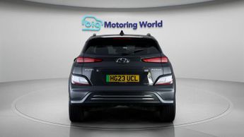 Hyundai KONA PREMIUM
