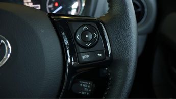 Toyota Yaris VVT-I ICON