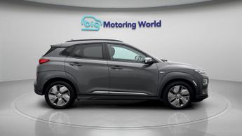 Hyundai KONA PREMIUM SE