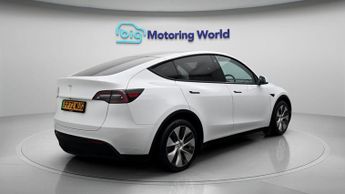 Tesla Model Y BASE