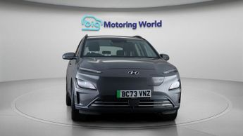 Hyundai KONA SE CONNECT