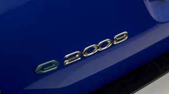 Peugeot E-2008 ALLURE PREMIUM PLUS