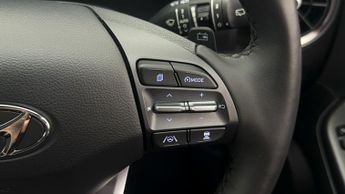 Hyundai KONA PREMIUM