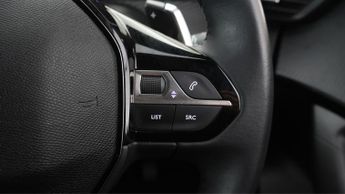 Peugeot 2008 PURETECH EAT8 S/S ALLURE