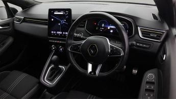 Renault Clio E-TECH ENGINEERED