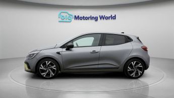 Renault Clio E-TECH ENGINEERED