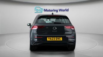 Volkswagen Golf LIFE TDI DSG