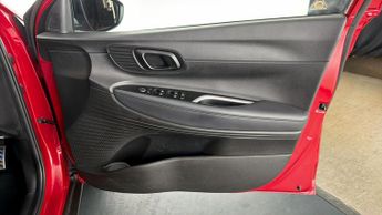 Hyundai BAYON T-GDI SE CONNECT DCT