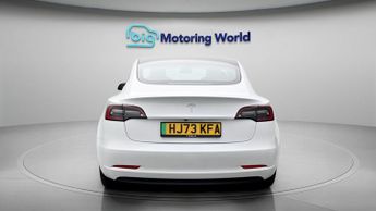 Tesla Model 3 LONG RANGE