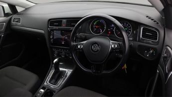 Volkswagen e-Golf E-GOLF