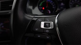 Volkswagen e-Golf E-GOLF