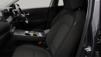 Hyundai KONA PREMIUM