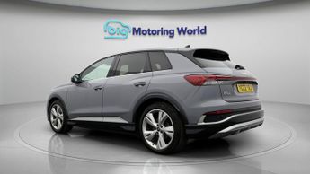 Audi Q4 e-tron S LINE