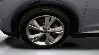 Audi Q4 e-tron S LINE