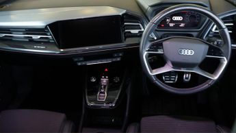 Audi Q4 e-tron S LINE