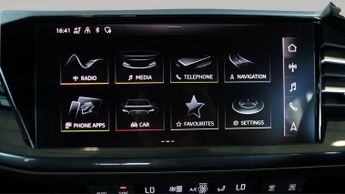 Audi Q4 e-tron S LINE
