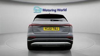 Audi Q4 e-tron S LINE