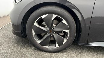 CUPRA Born V2