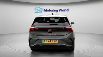 CUPRA Born V2