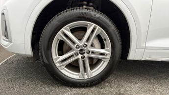 Audi Q5 TFSI E S LINE QUATTRO