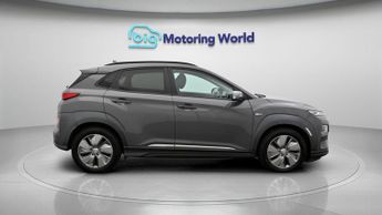 Hyundai KONA PREMIUM SE