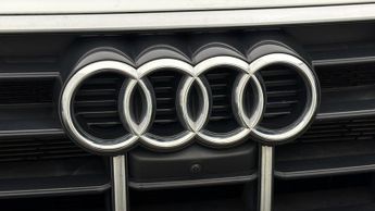 Audi Q5 TFSI E SPORT QUATTRO