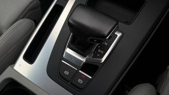 Audi Q5 TFSI E SPORT QUATTRO