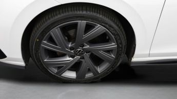 Volkswagen Golf R-LINE ETSI DSG