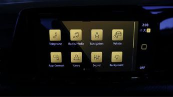 Volkswagen Golf R-LINE ETSI DSG
