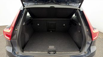 Volvo XC40 B4 INSCRIPTION PRO