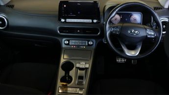 Hyundai KONA PREMIUM