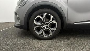 Renault Captur TECHNO E-TECH