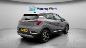 Renault Captur TECHNO E-TECH