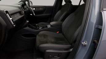 Volvo C40 RECHARGE PRO TWIN AWD