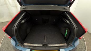 Volvo C40 RECHARGE PLUS