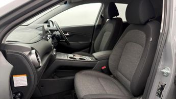 Hyundai KONA PREMIUM