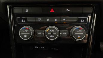 Volkswagen T-Roc BLACK EDITION TSI EVO DSG