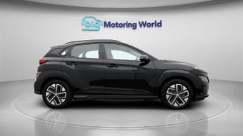 Hyundai KONA SE CONNECT