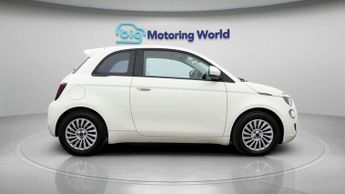 Fiat 500e ACTION