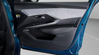 Peugeot E-3008 GT